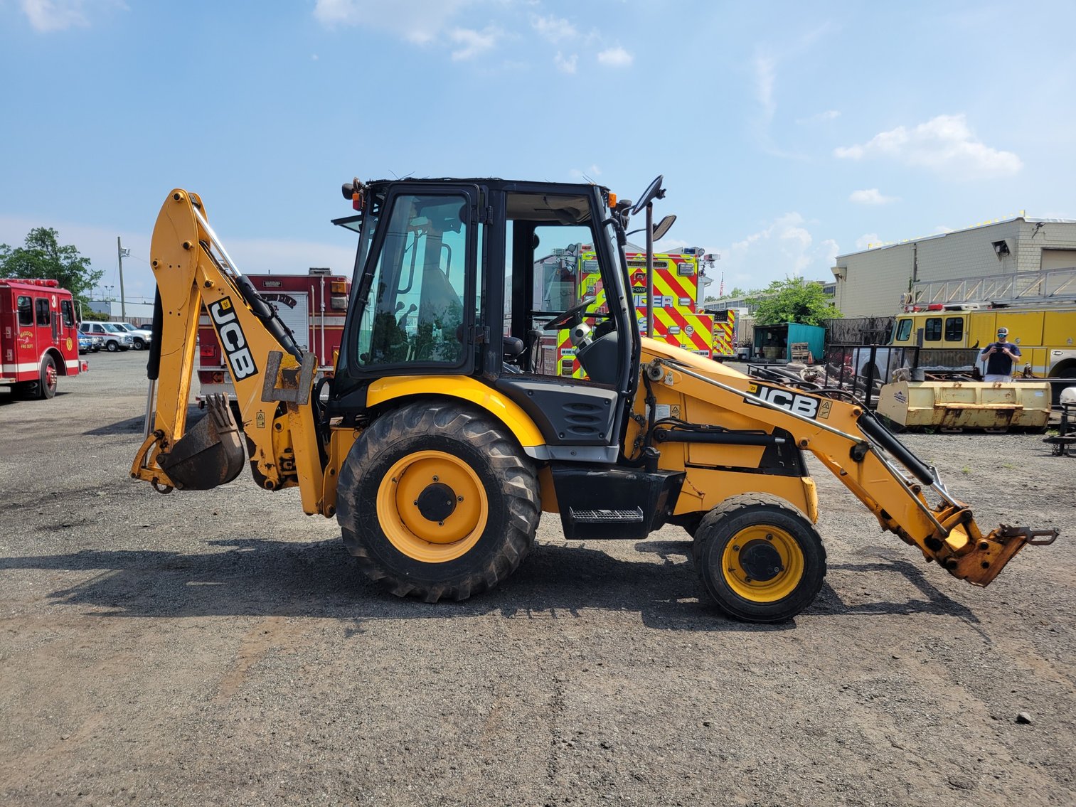 Image for JCB MIDI CX-4 Backhoe Loader