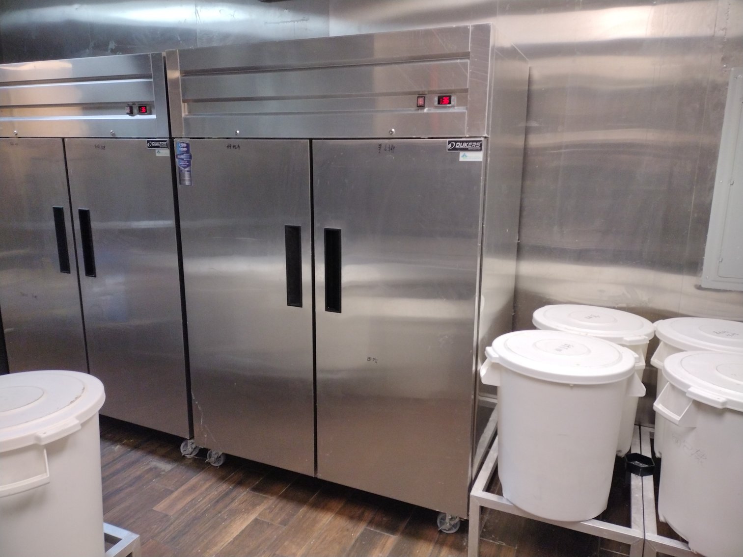 Image for Late Model Restaurant Equipment