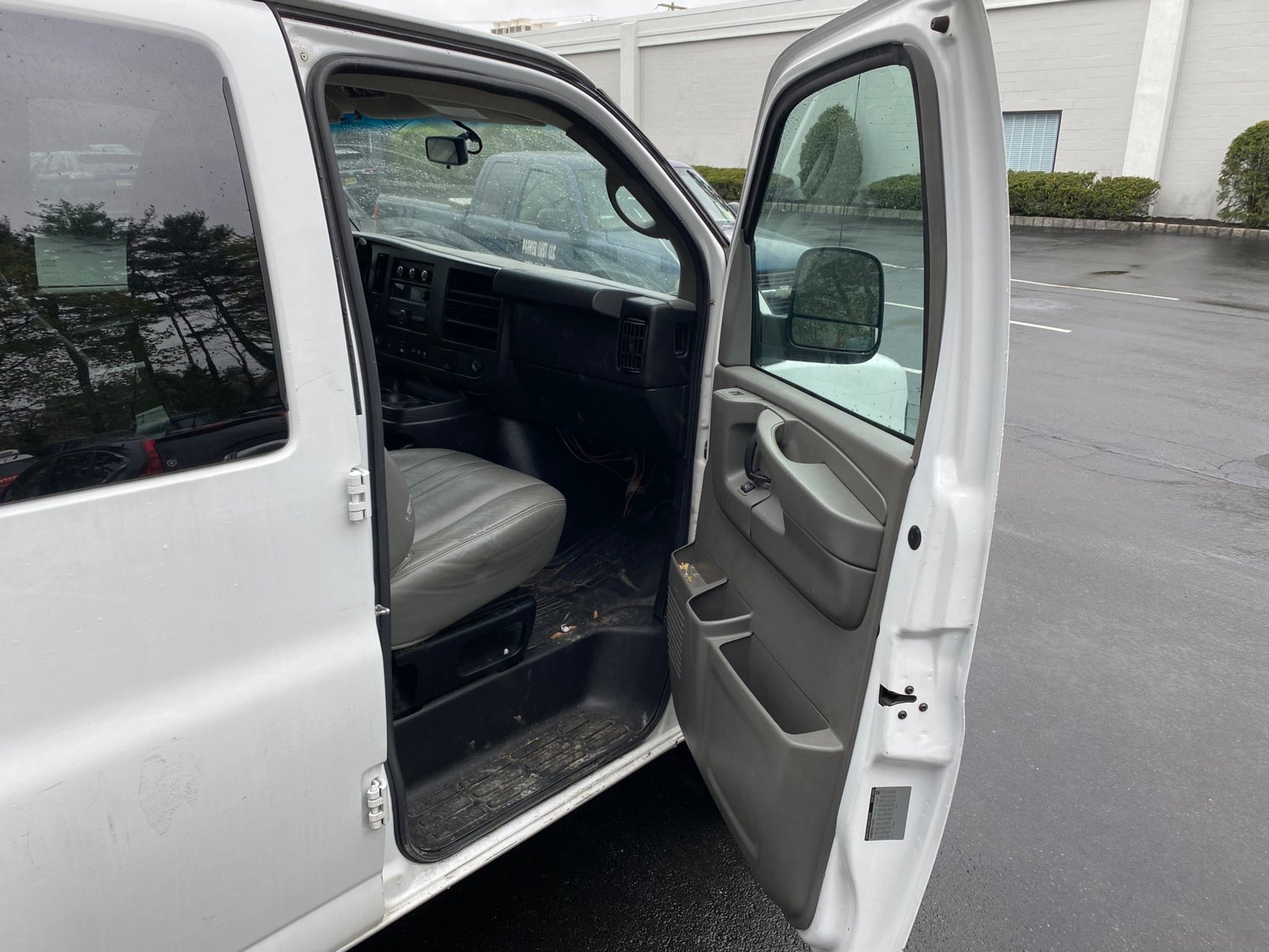 Image for Bankruptcy Auction - 2015 Chevy Express Passenger Van