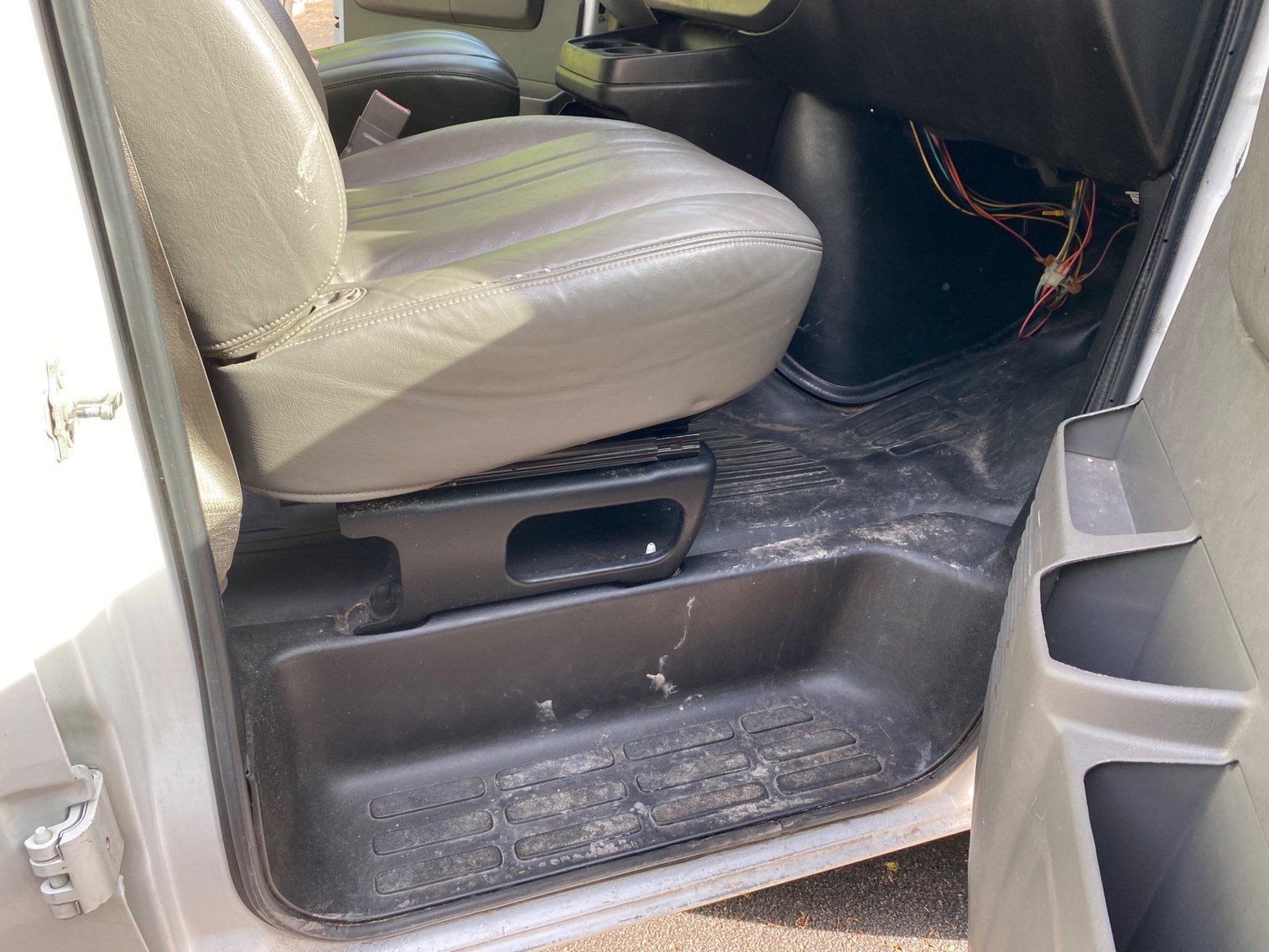 Image for Bankruptcy Auction - 2015 Chevy Express Passenger Van