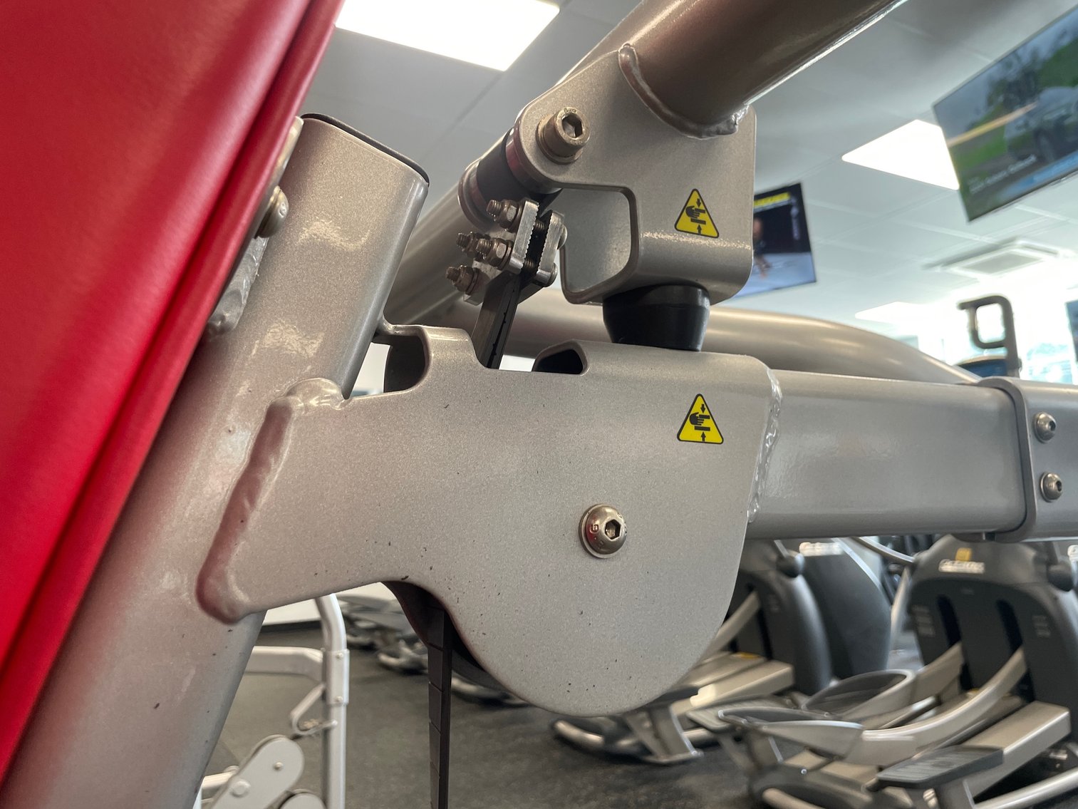 Image for Star Trac Impact Strength Shoulder Press Machine (Selectorized)