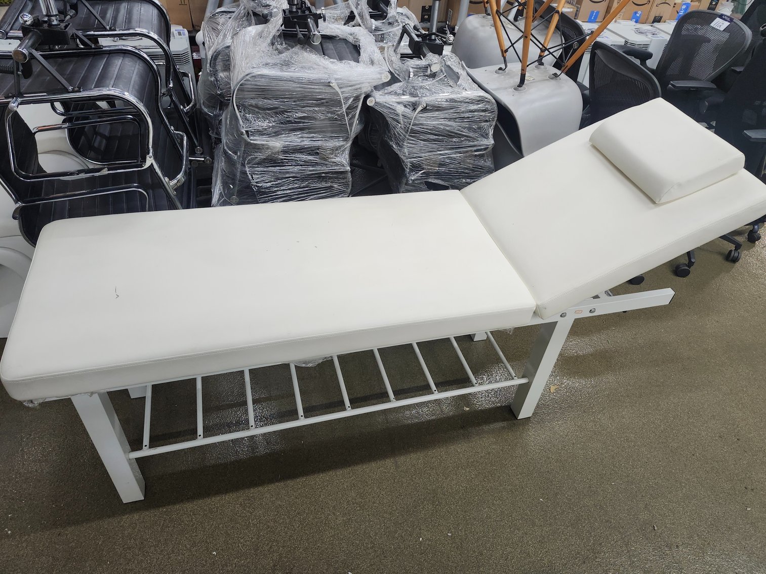 Image for Medical, Aesthetic & Laboratory Equipment Auction – Featuring Cryotherapy, EMS Sculpting, Patient Monitoring, Lab Ovens & More