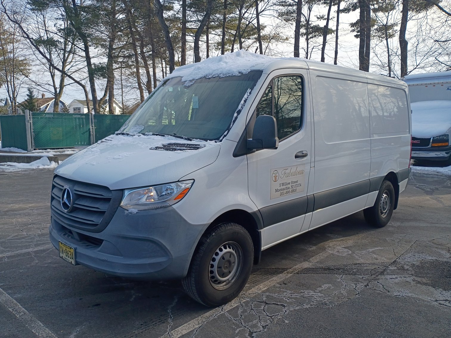 Image for GMC Savana Box Trucks & Mercedes Sprinter Van