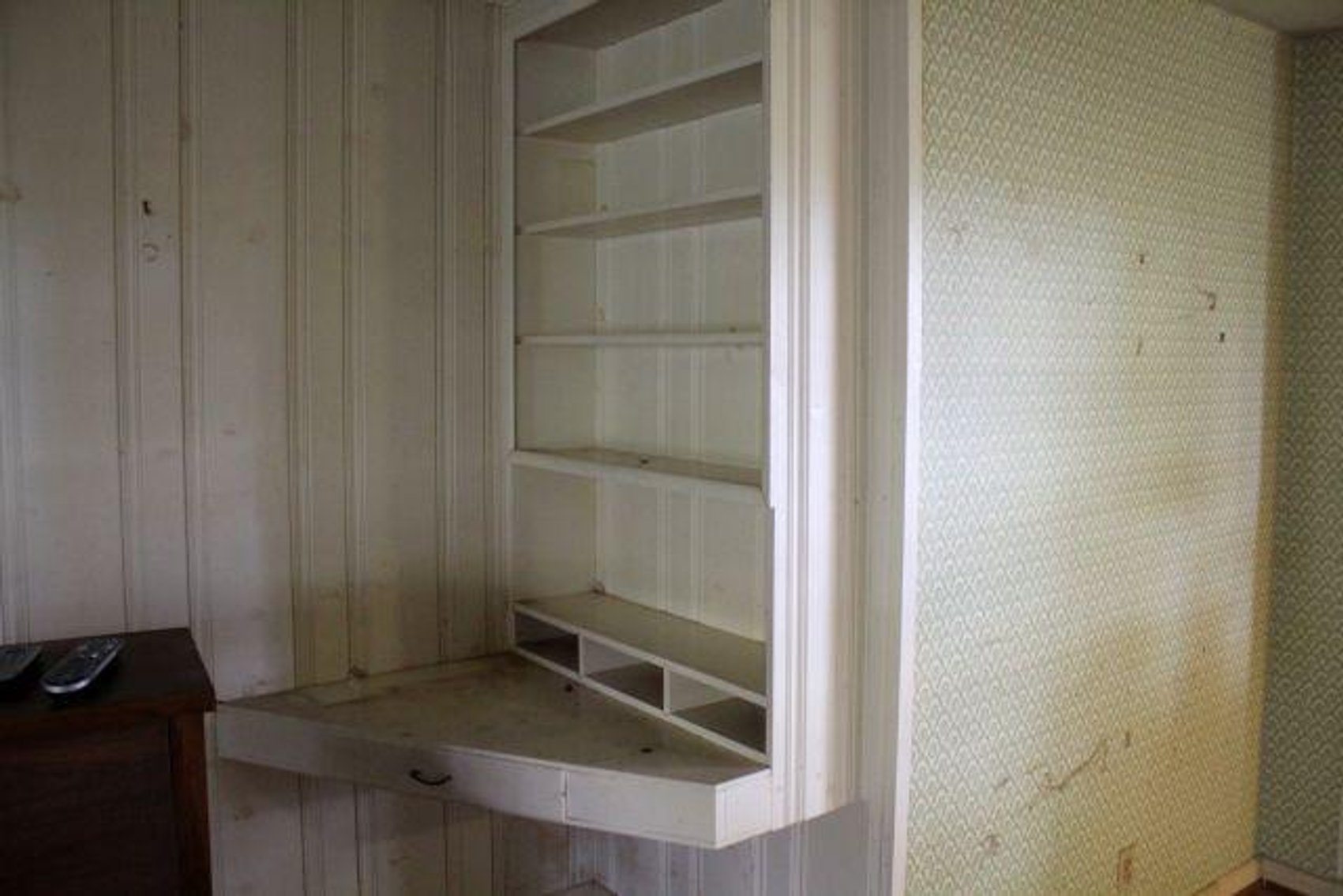 Image for ABSOLUTE REAL ESTATE AUCTION