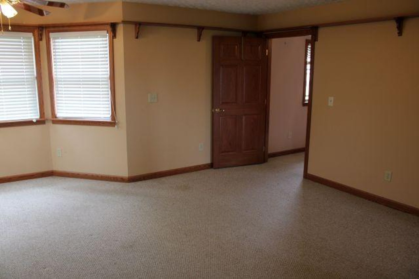 Image for REAL ESTATE - CENTERBURG, OH