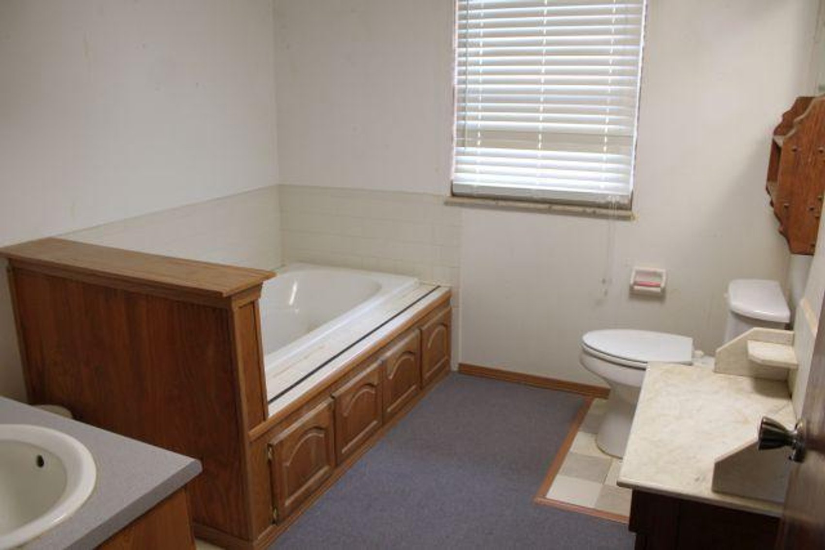 Image for REAL ESTATE - CENTERBURG, OH