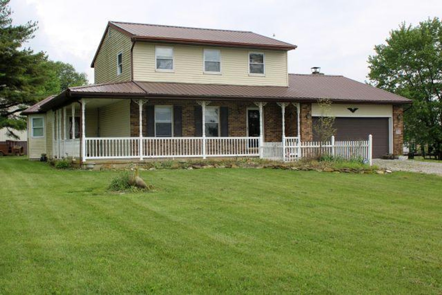 Image for REAL ESTATE - CENTERBURG, OH