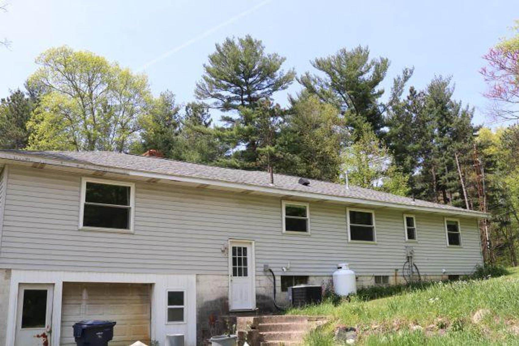 Image for JOHNSTOWN OH-REAL ESTATE AUCTION