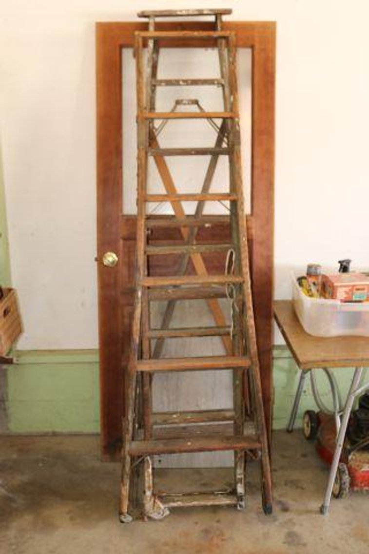 Image for LIVE PUBLIC AUCTION