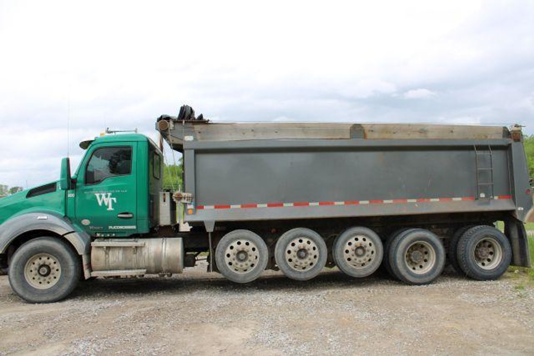 Image for DUMP TRUCK-FARM EQUIPMENT-GATR
