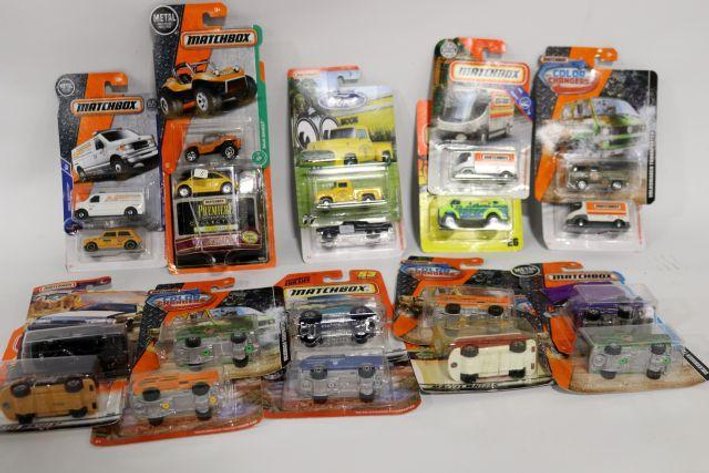 Image for HOT WHEELS-SPORTS CARDS-COMICS