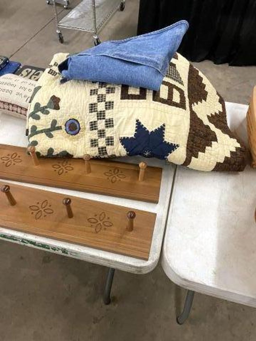 Image for LONGABERGER AUCTION