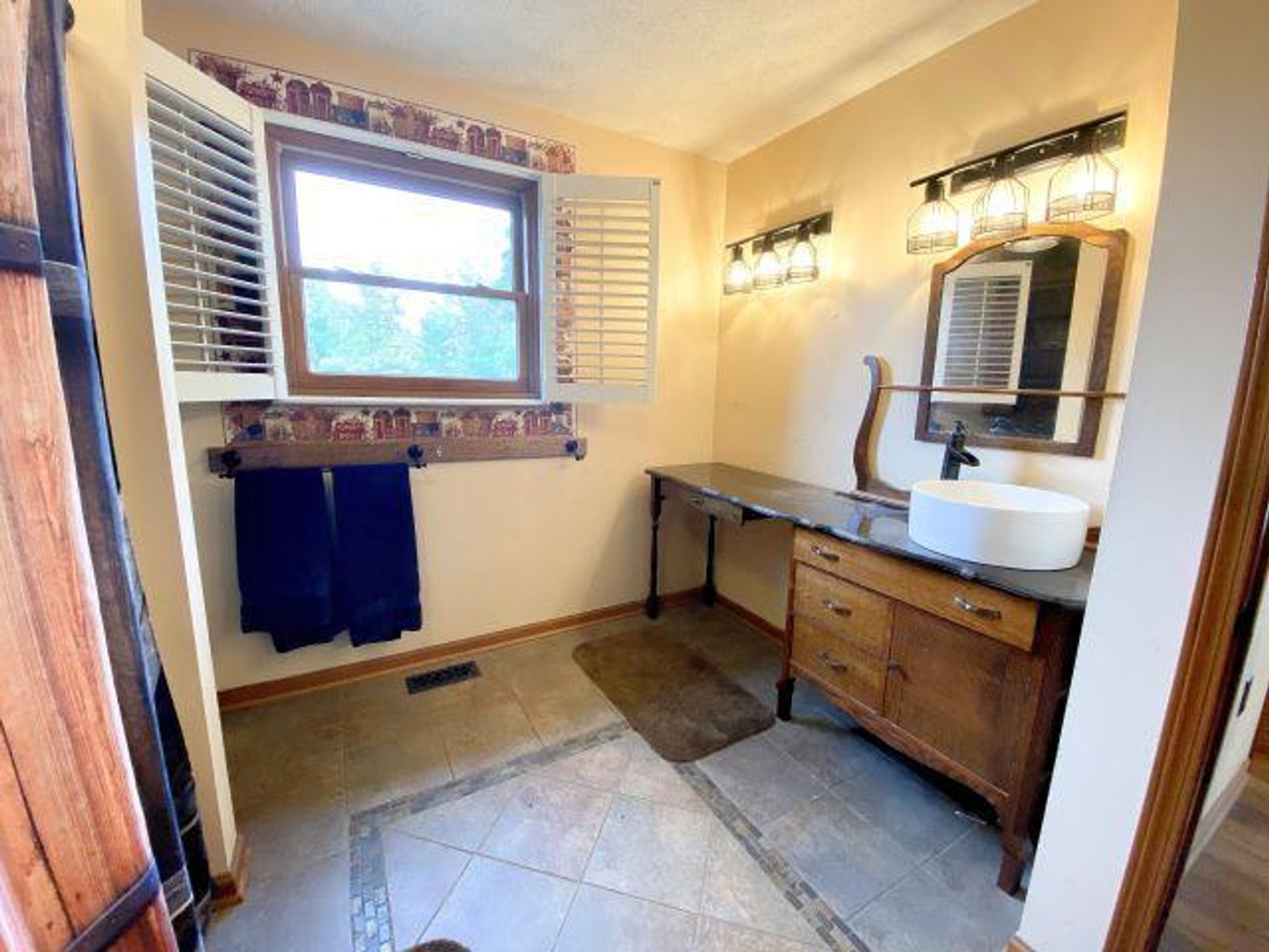 Image for 21 ACRES-HOUSE-OUTBUILDING