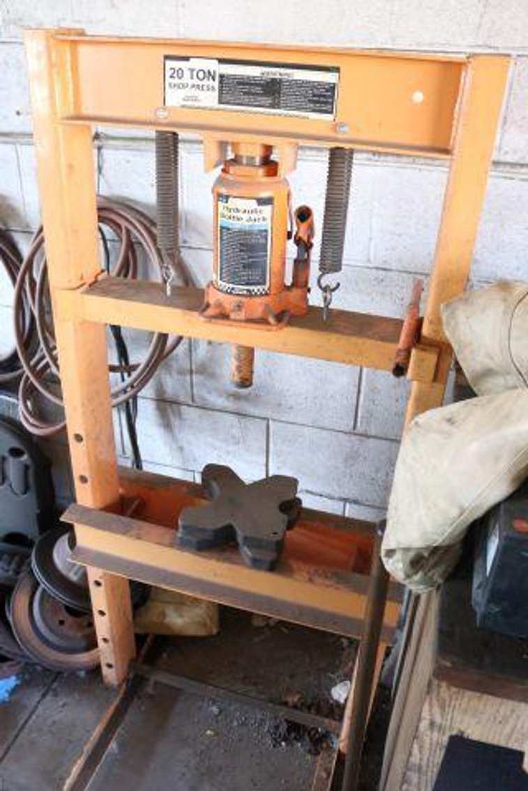 Image for DUKE'S QUICK LUBE