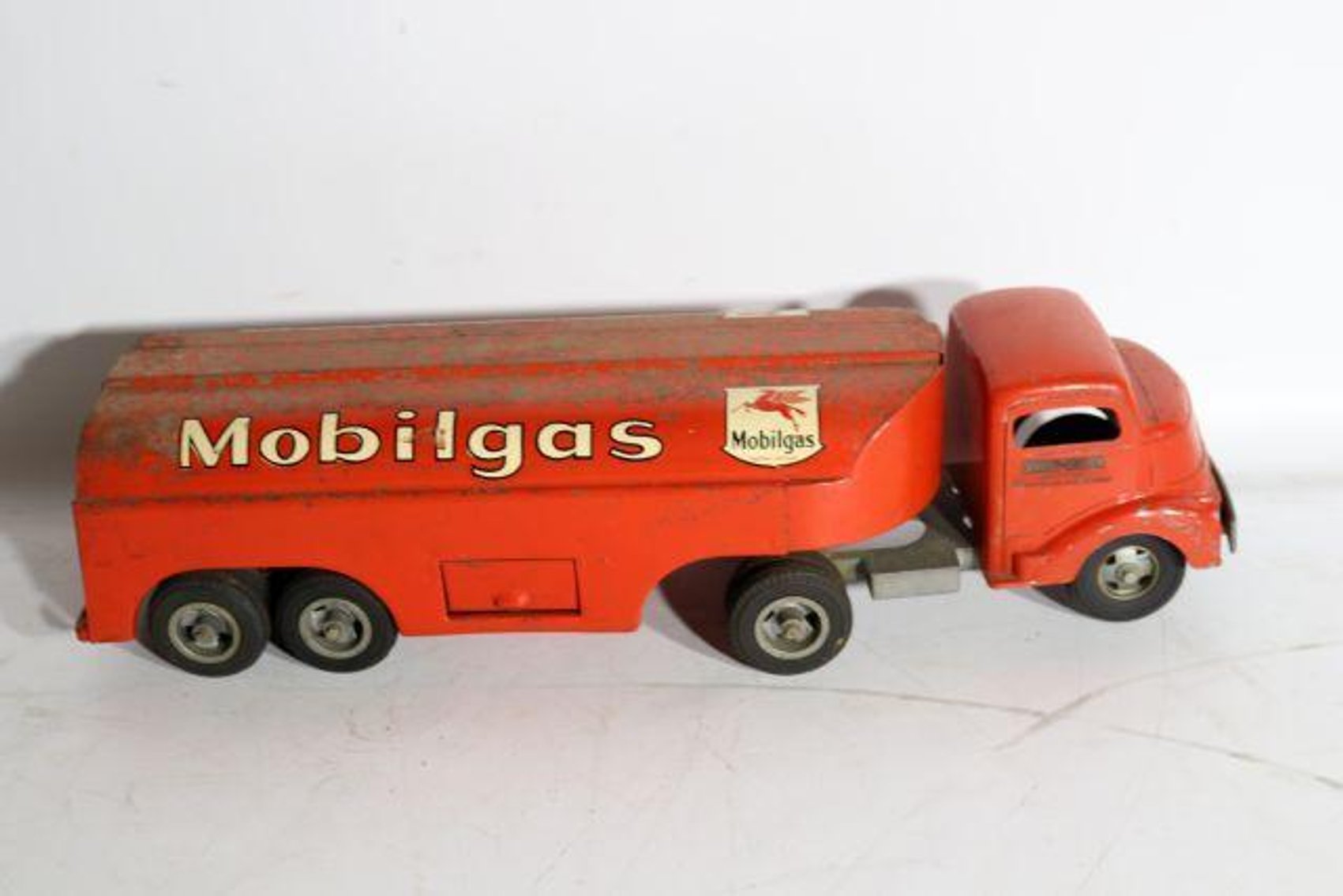 Image for BUXTON TOY COLLECTION- LIVE AUCTION