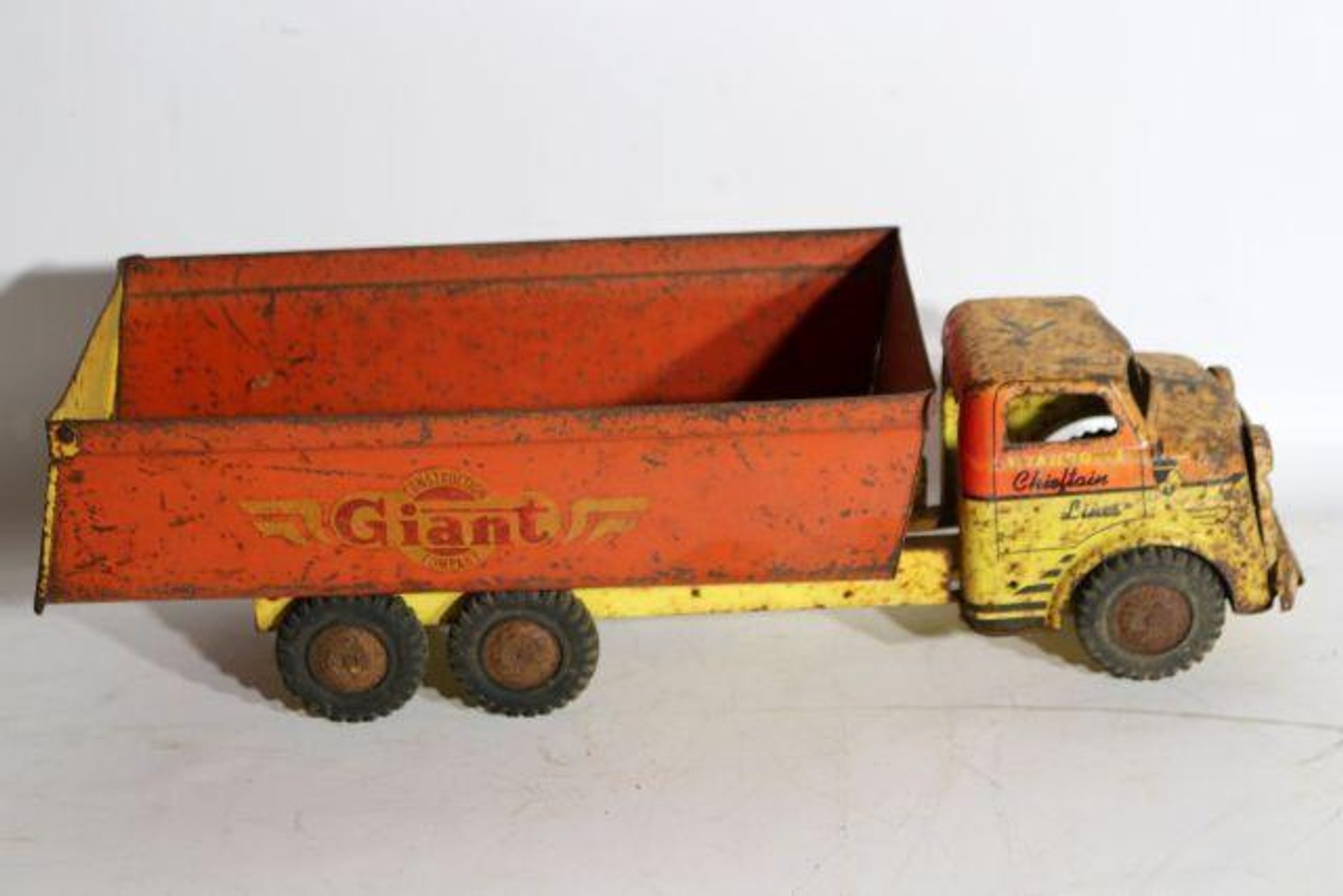 Image for BUXTON TOY COLLECTION- LIVE AUCTION