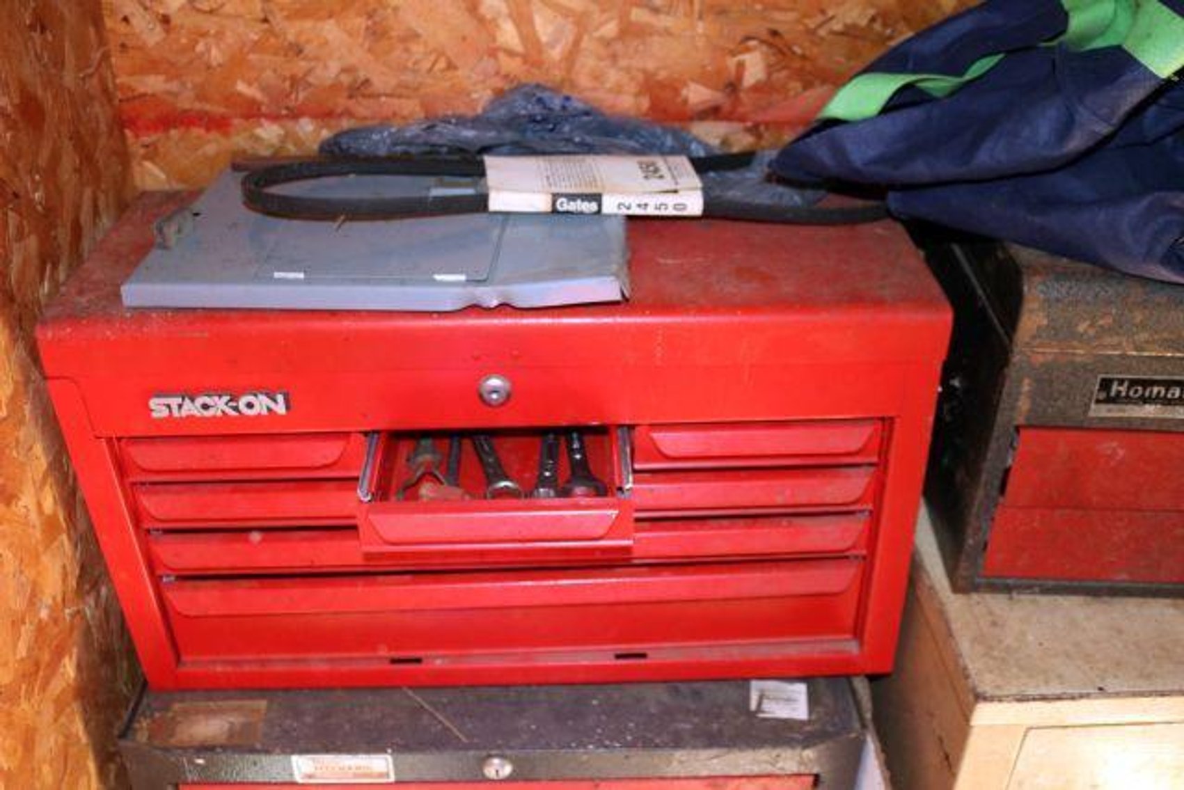 Image for ROBERTSON FAMILY REAL ESTATE & PERSONAL PROP.