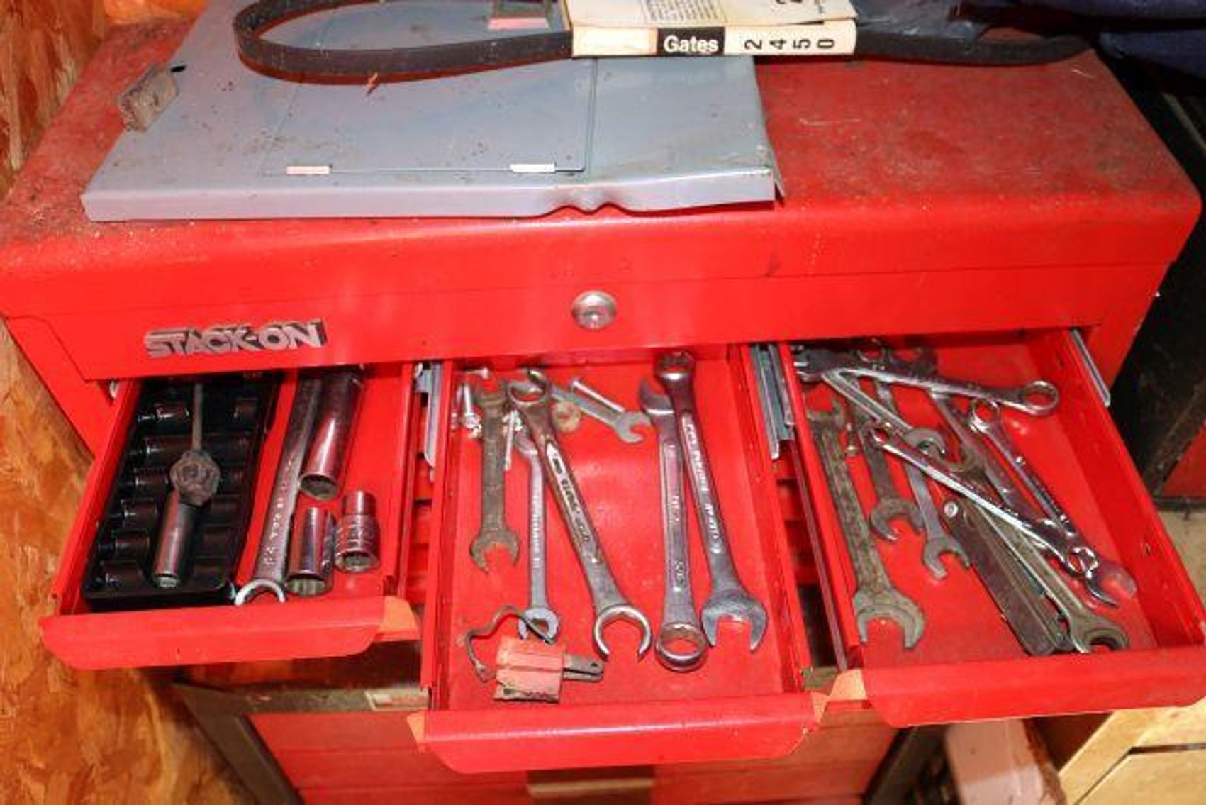 Image for ROBERTSON FAMILY REAL ESTATE & PERSONAL PROP.