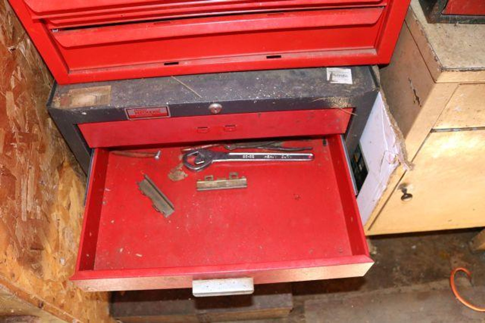 Image for ROBERTSON FAMILY REAL ESTATE & PERSONAL PROP.