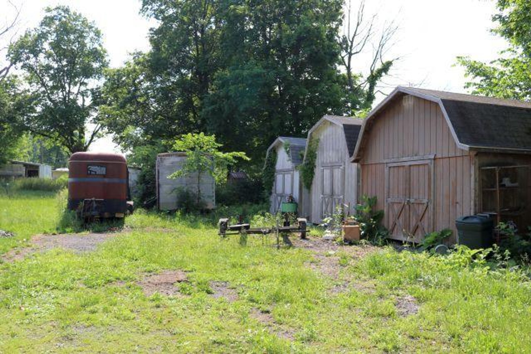 Image for ROBERTSON FAMILY REAL ESTATE & PERSONAL PROP.