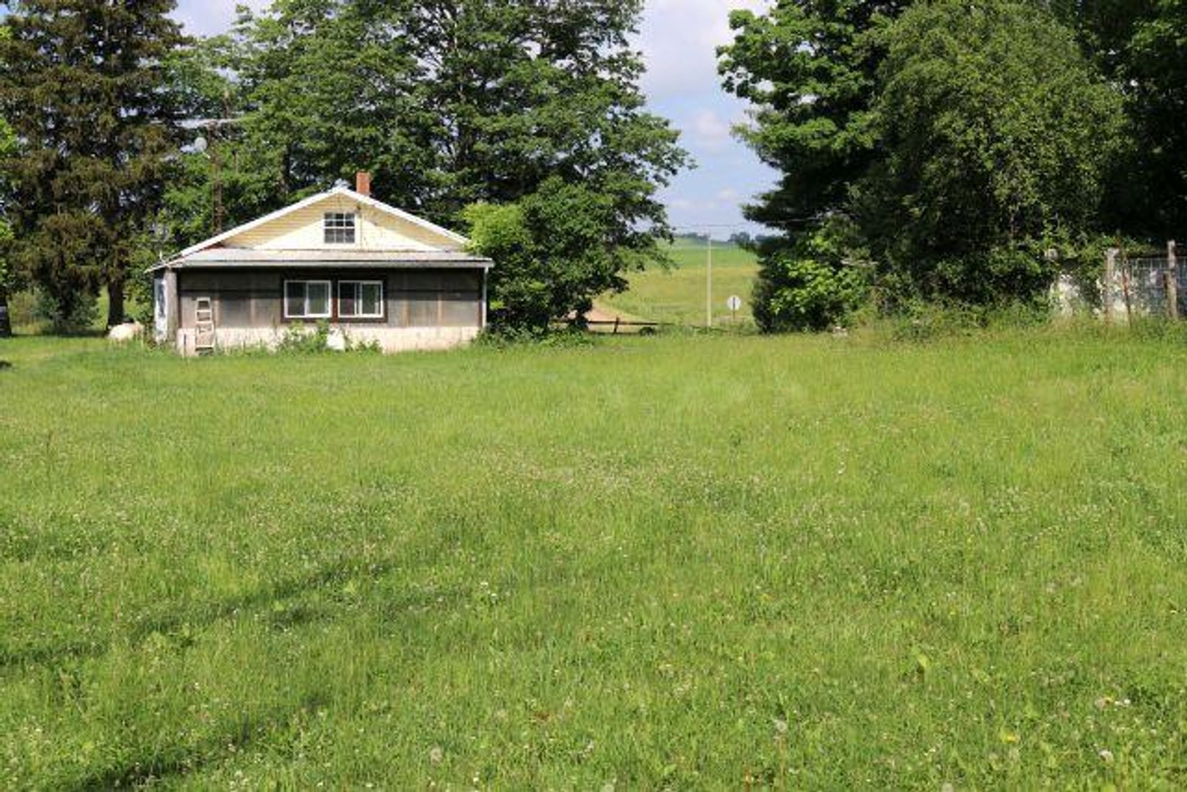 Image for ROBERTSON FAMILY REAL ESTATE & PERSONAL PROP.