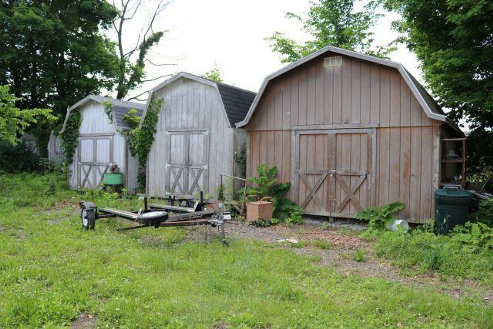 Image for ROBERTSON FAMILY REAL ESTATE & PERSONAL PROP.