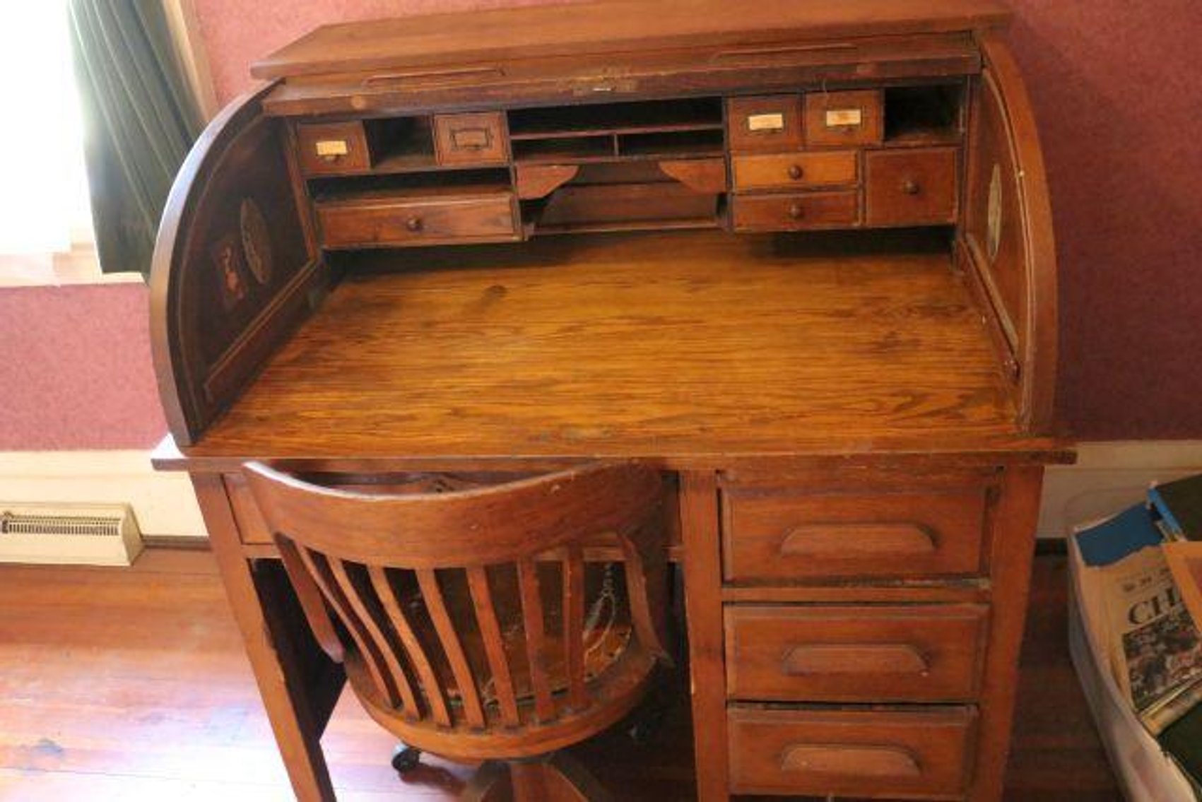 Image for ANTIQUES-FURNITURE-GUN SAFE