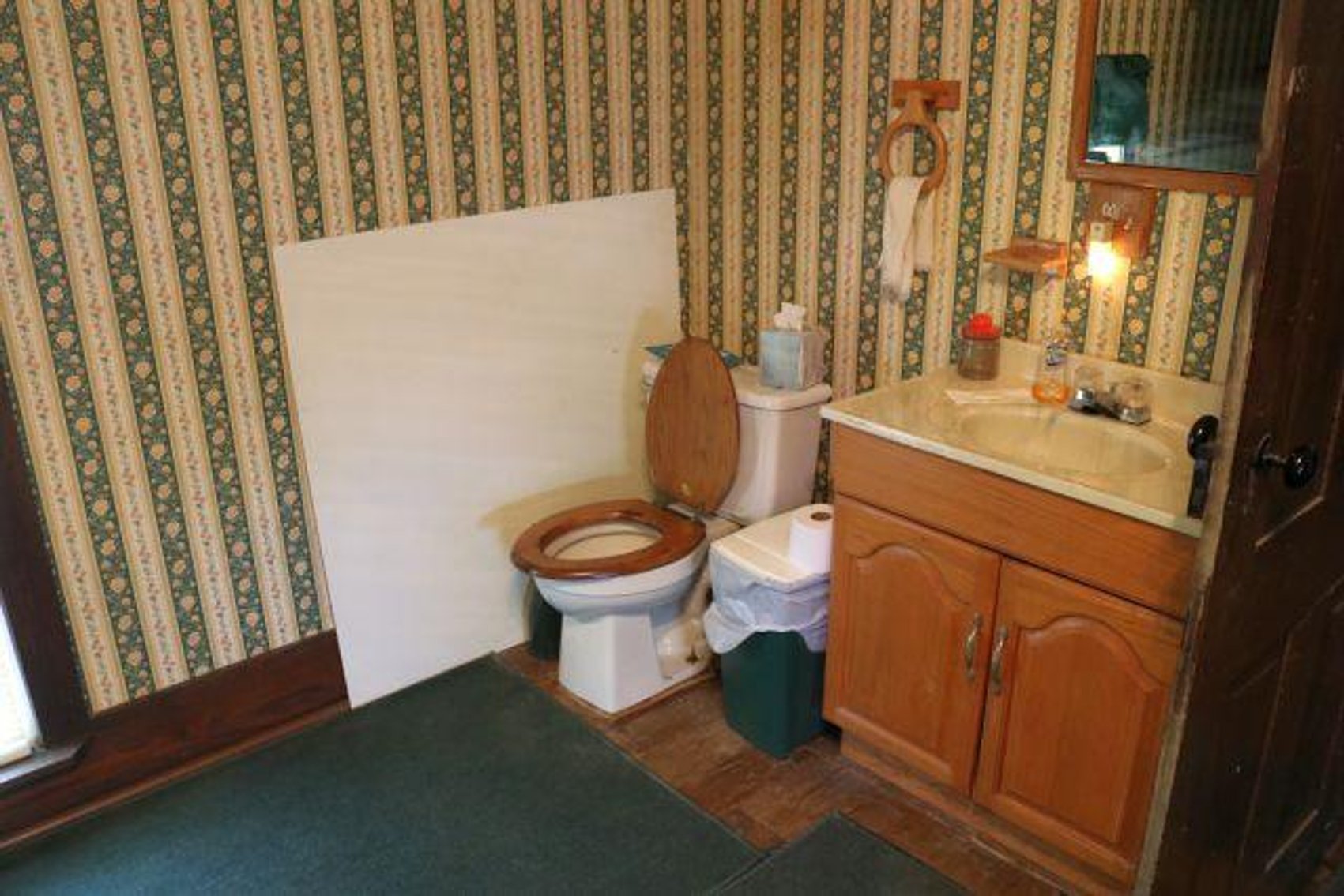 Image for 96 COLUMBUS RD- REAL ESTATE AUCTION