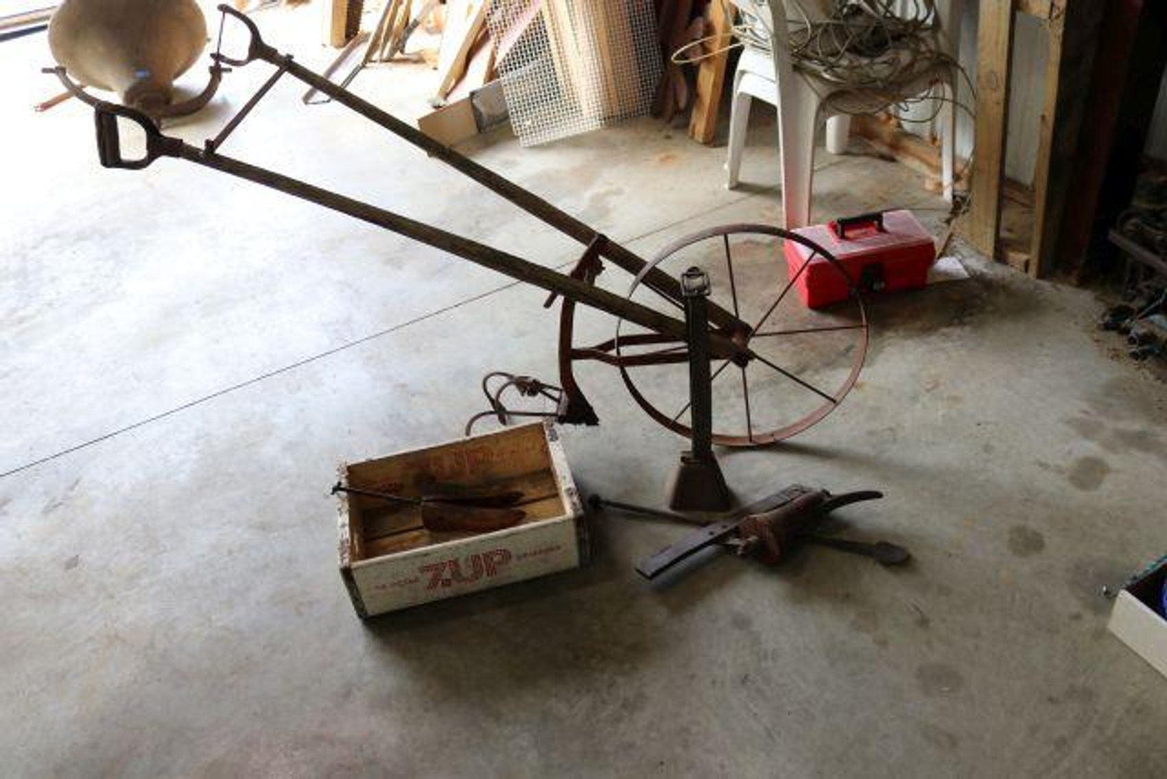 Image for BELL-LAWN/GARDEN-TOOLS-TRAILER