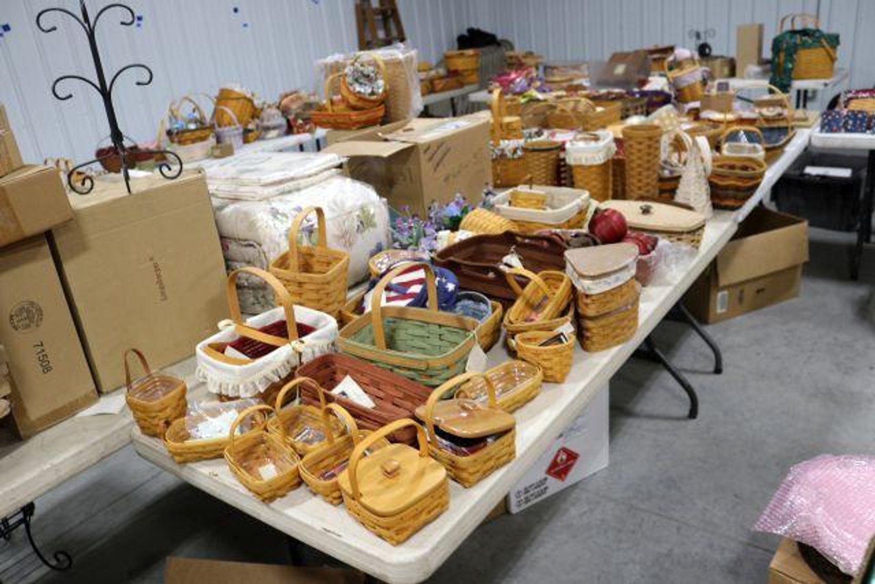Image for LARGE LONGABERGER BASKET & POTTERY COLLECTION