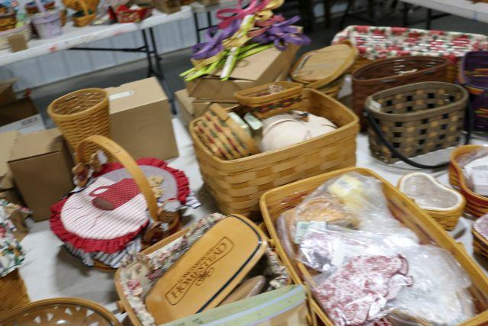 Image for LARGE LONGABERGER BASKET & POTTERY COLLECTION