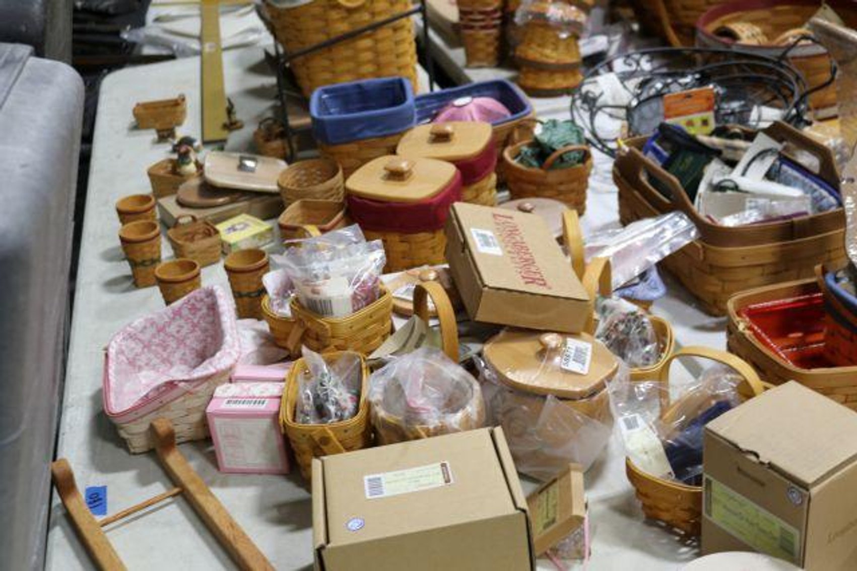 Image for LARGE LONGABERGER BASKET & POTTERY COLLECTION