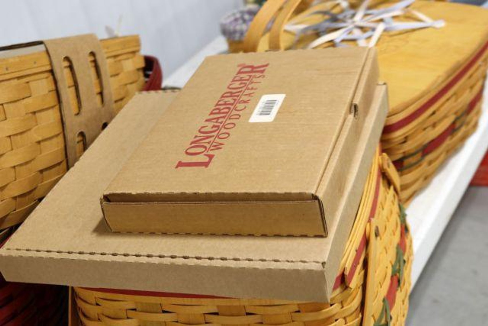 Image for LARGE LONGABERGER BASKET & POTTERY COLLECTION