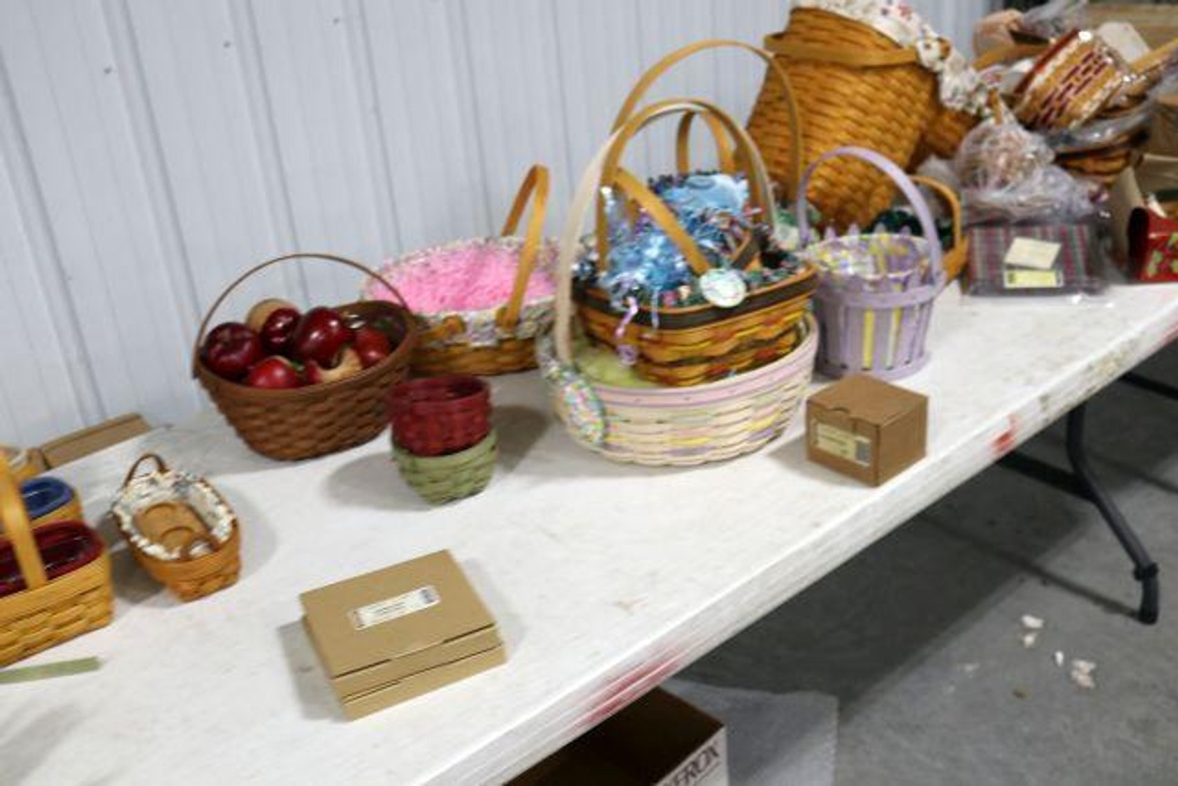 Image for LARGE LONGABERGER BASKET & POTTERY COLLECTION