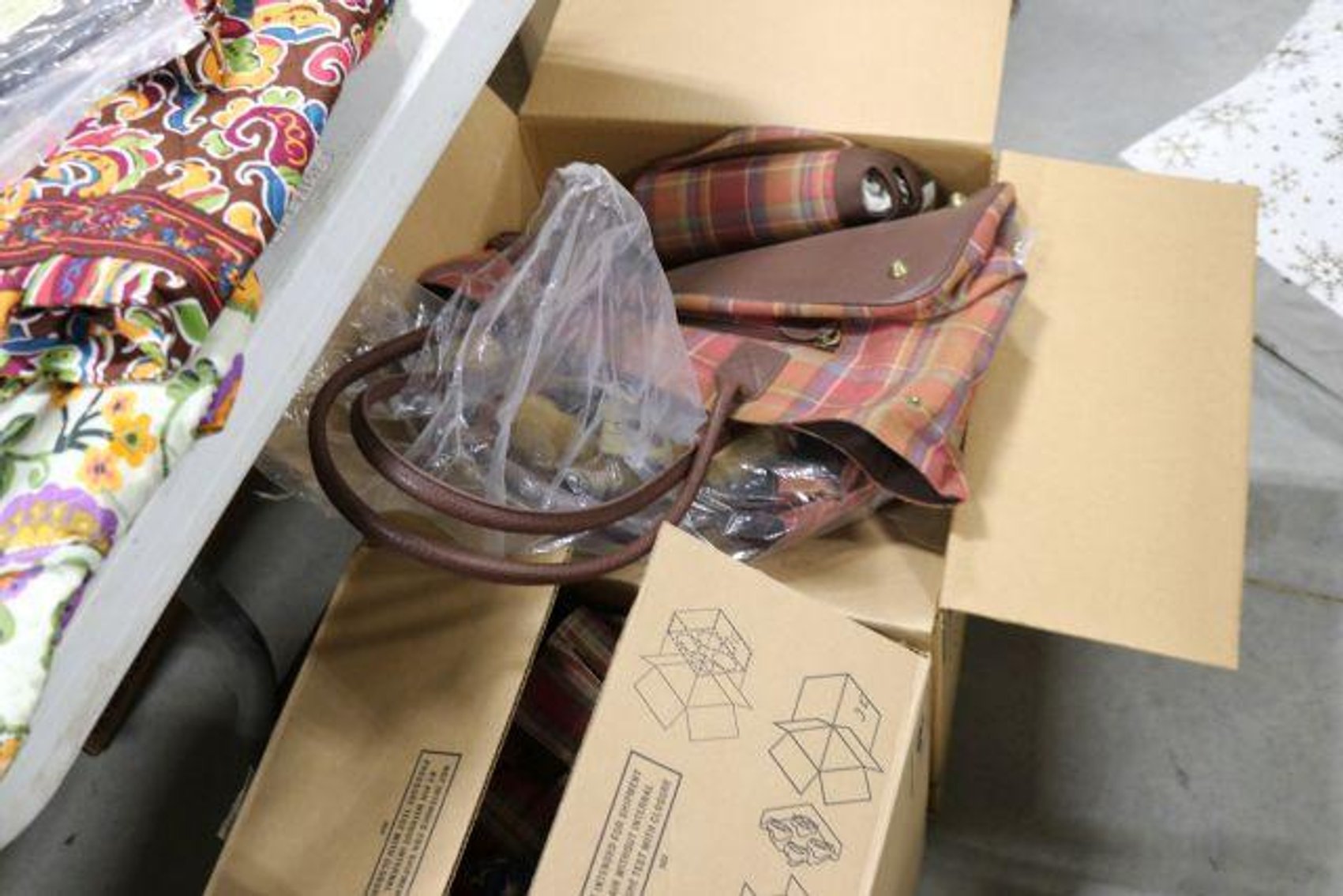 Image for LARGE LONGABERGER BASKET & POTTERY COLLECTION