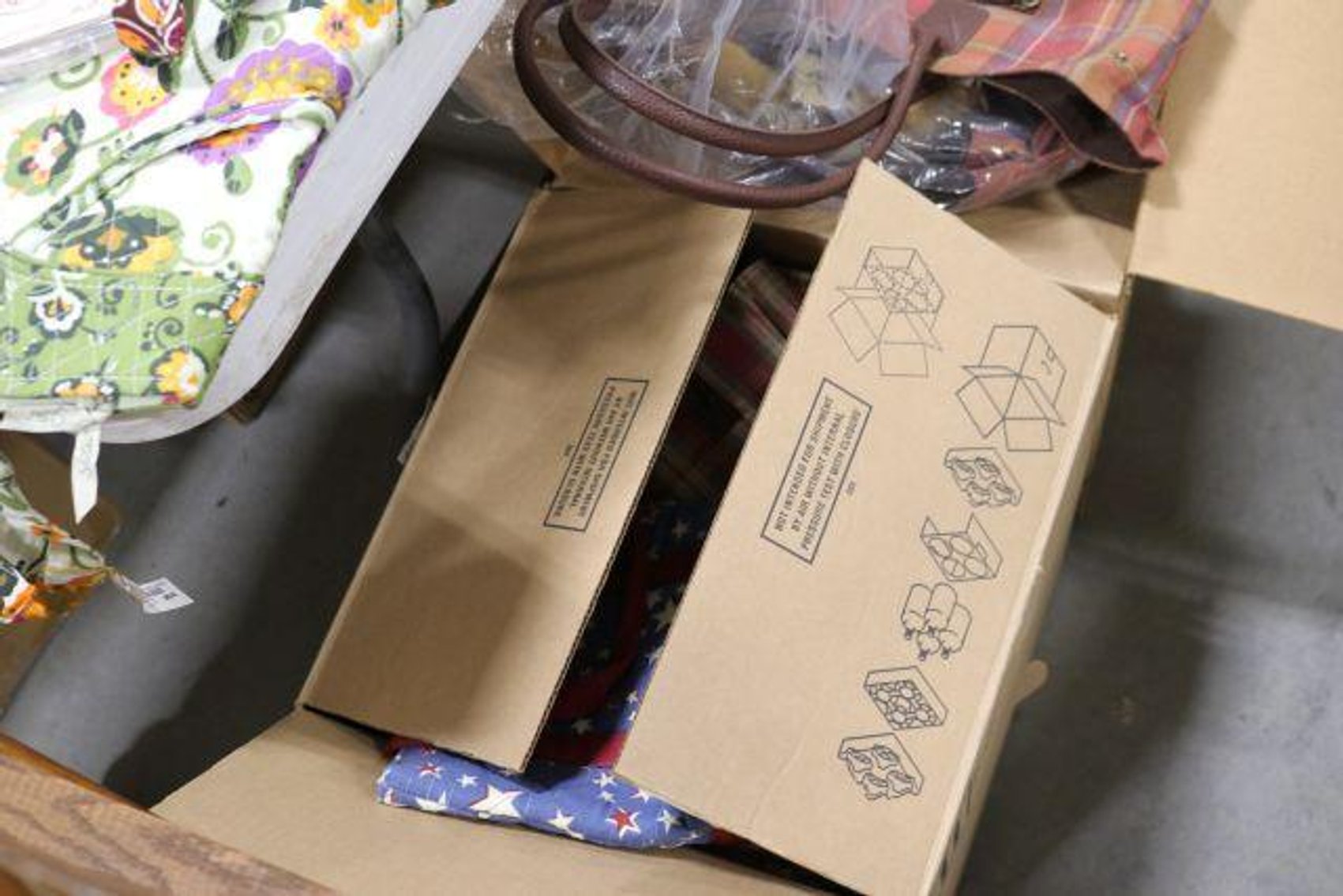 Image for LARGE LONGABERGER BASKET & POTTERY COLLECTION