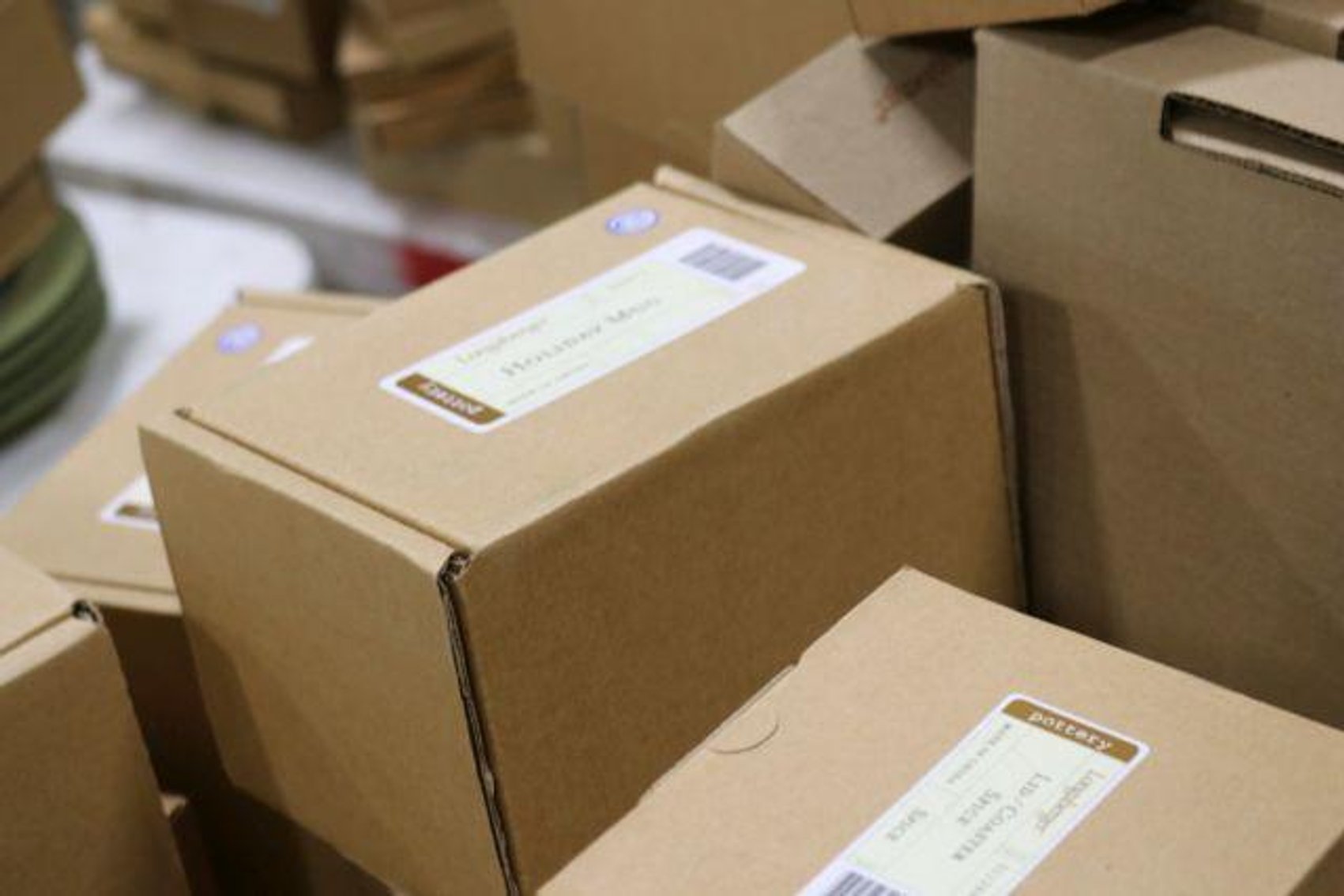 Image for LARGE LONGABERGER BASKET & POTTERY COLLECTION