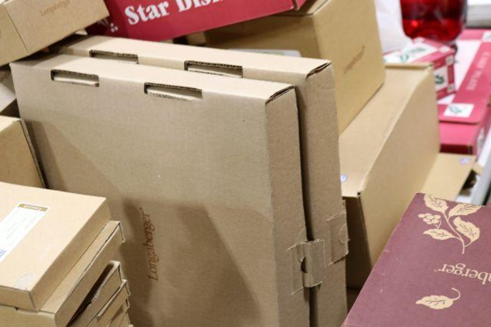 Image for LARGE LONGABERGER BASKET & POTTERY COLLECTION