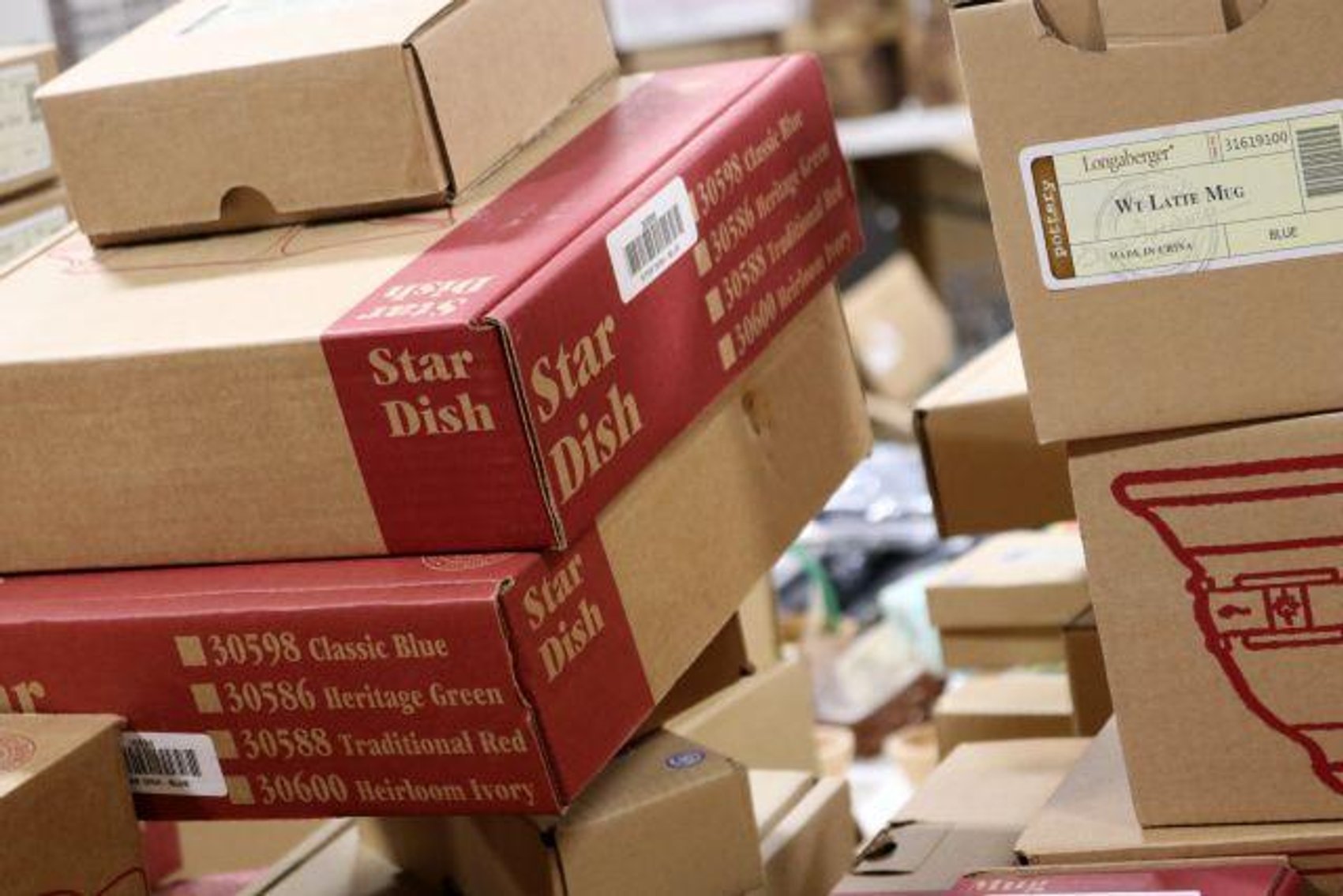 Image for LARGE LONGABERGER BASKET & POTTERY COLLECTION