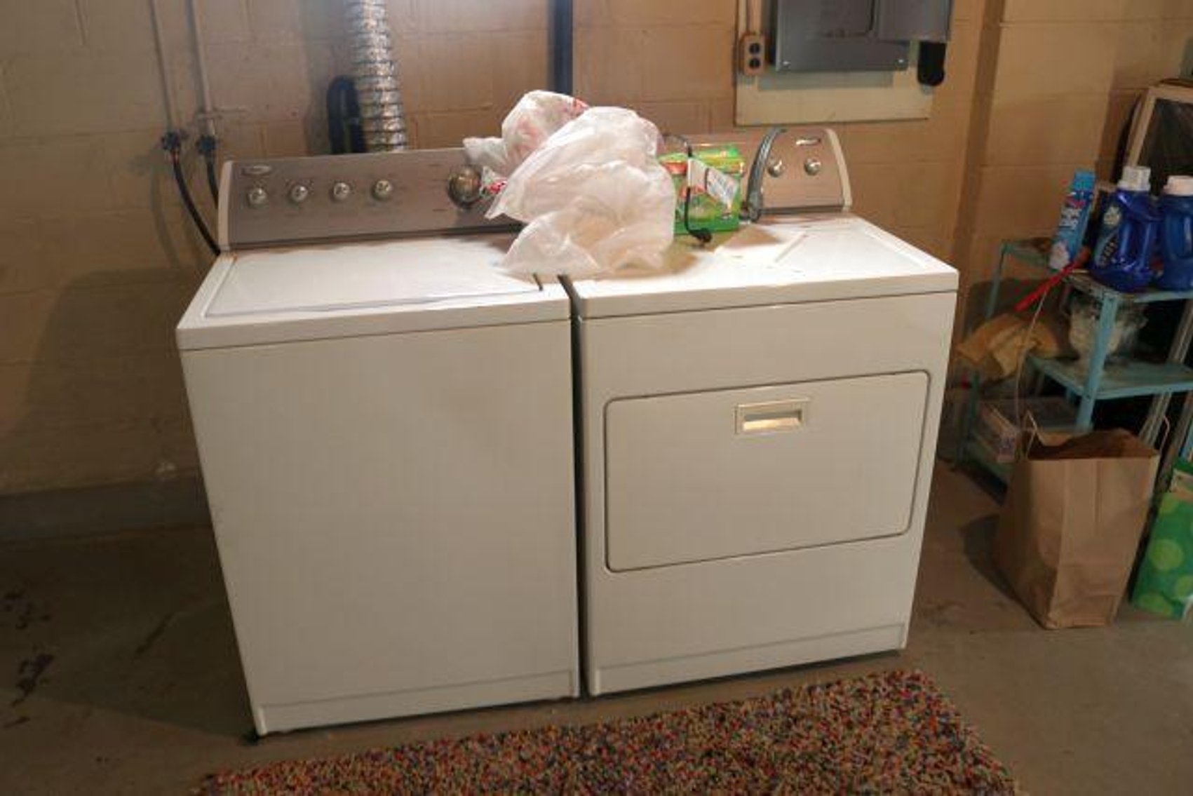 Image for CONTENTS OF WHOLE HOUSE