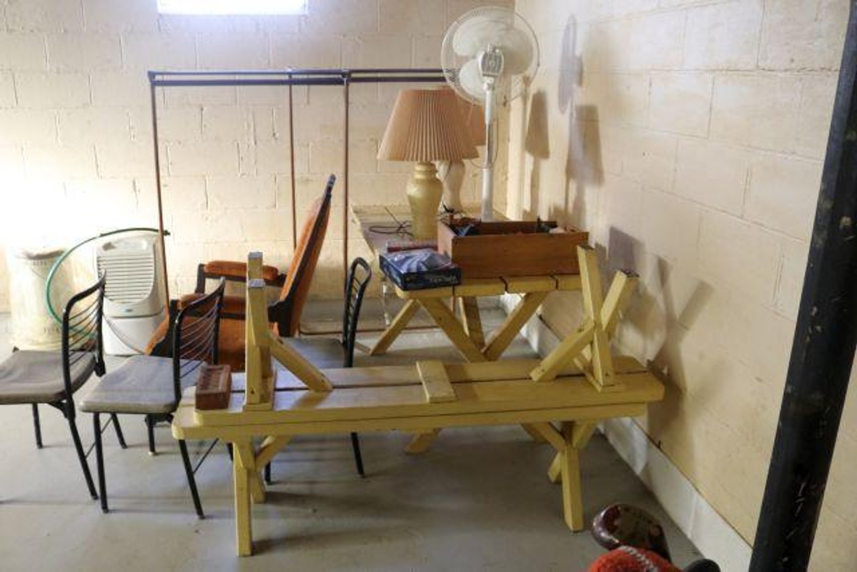 Image for CONTENTS OF WHOLE HOUSE