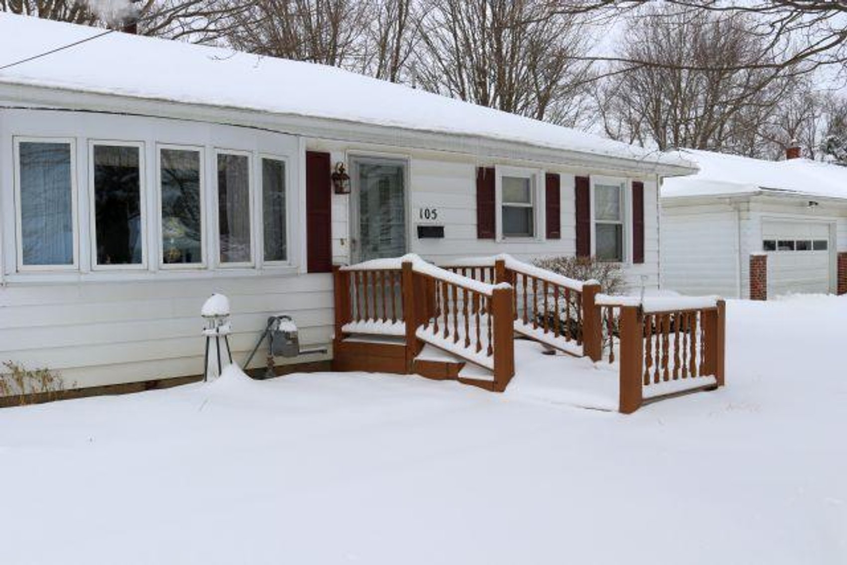 Image for 105 MILLER AVE.- ABSOLUTE AUCTION