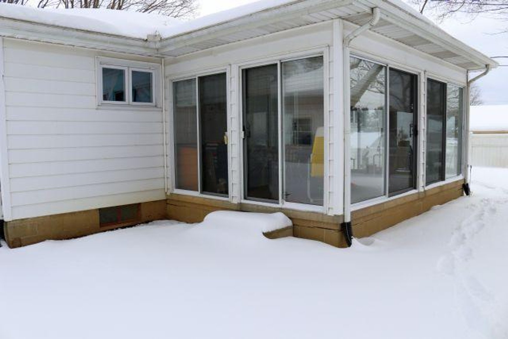 Image for 105 MILLER AVE.- ABSOLUTE AUCTION