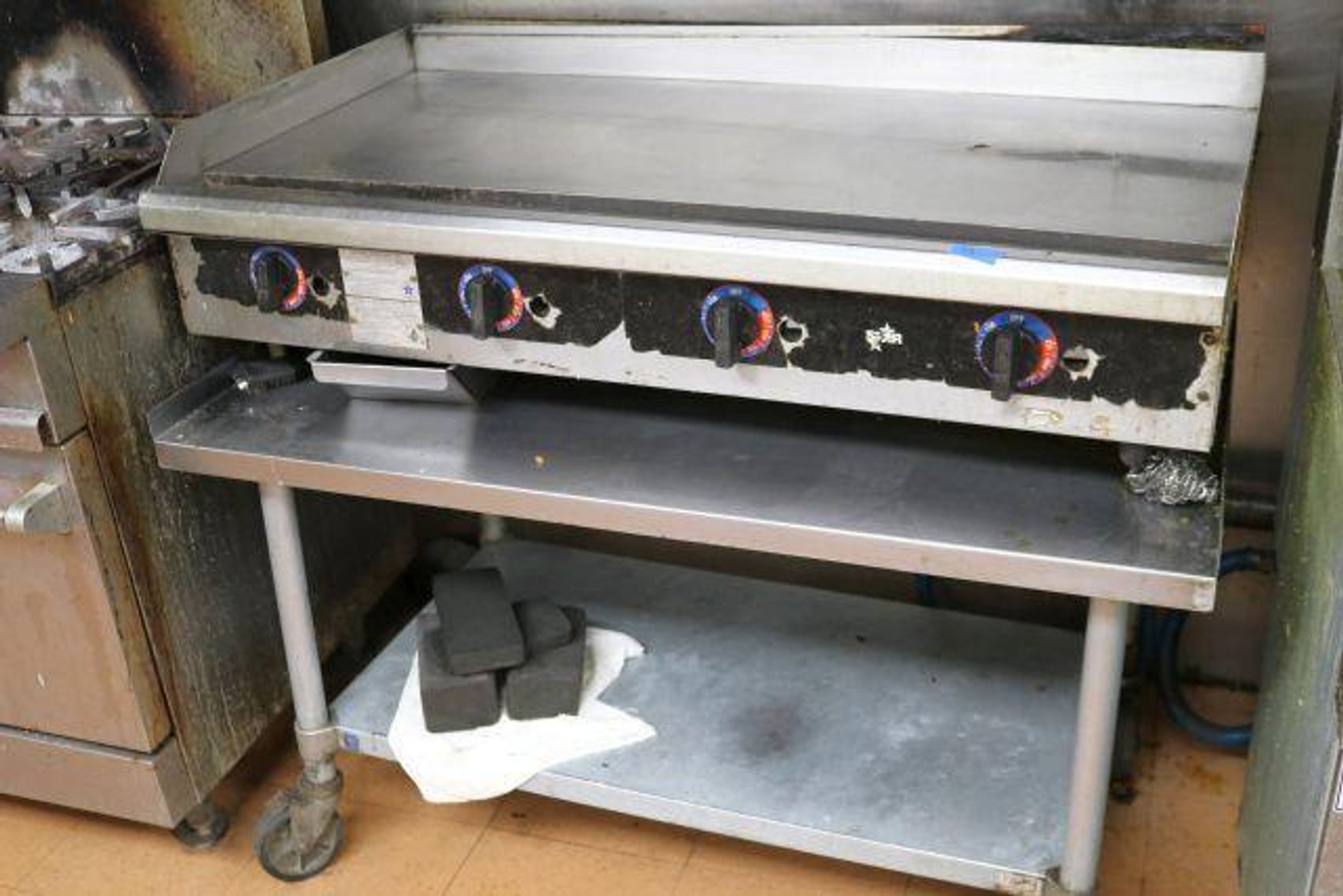 Image for PIRATES COVE PIZZA LIQUIDATION