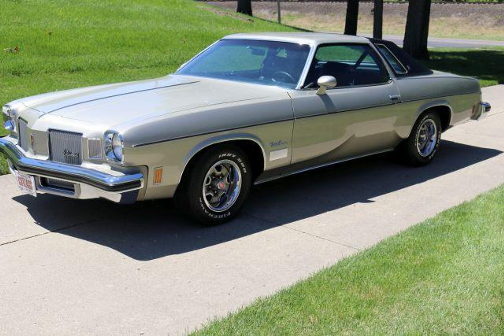 Image for CARS-TRACTOR-PRETROLIANA-TOYS-ANTIQUES-BOTTLES & MORE