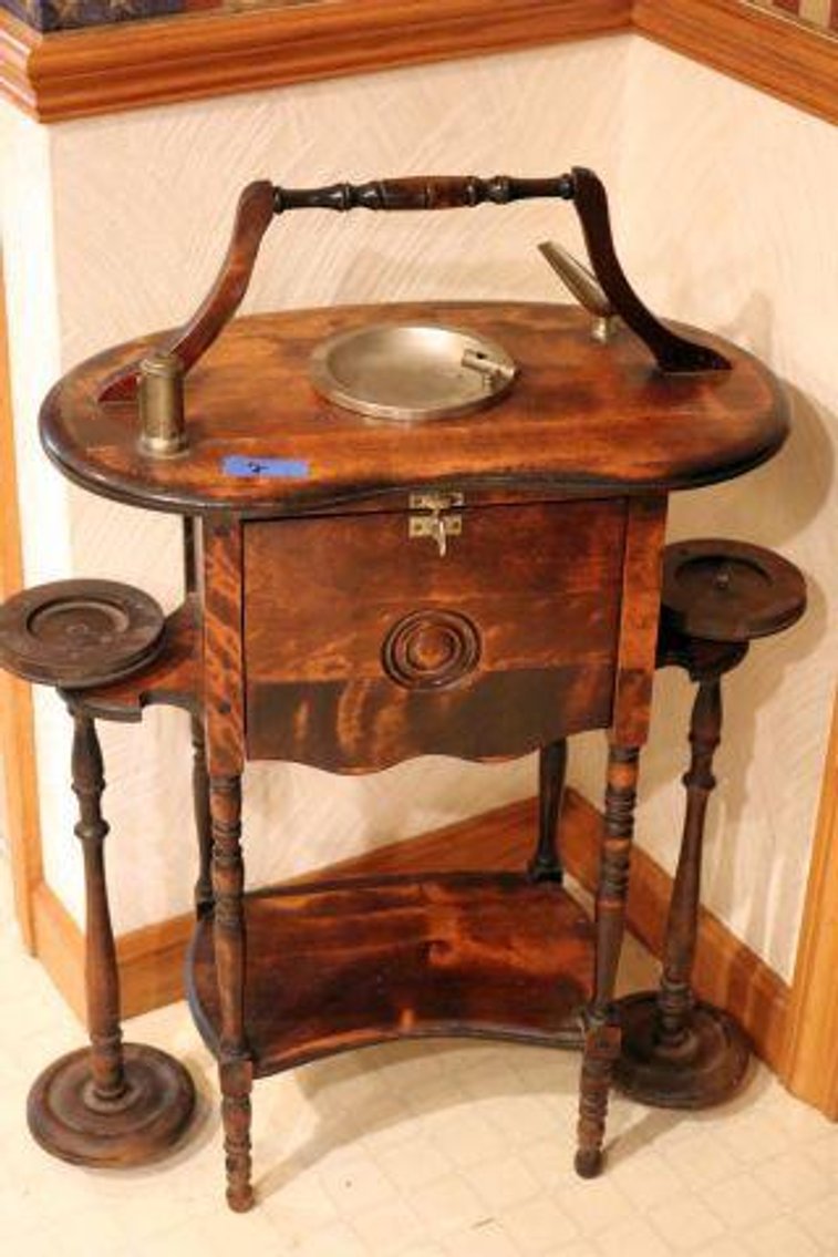 Image for FURNITURE-APPLIANCES-LIGHTING-GLASS-TOOLS