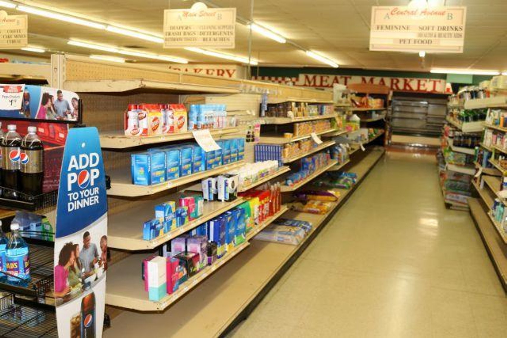 Image for HOMETOWN MARKET UTICA