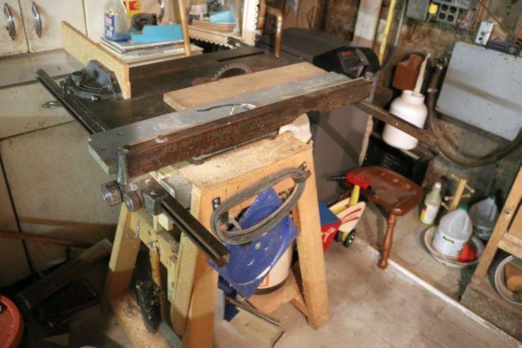 Image for TOOLS-SMOKERS-FURNITURE-DECOR-SIGNS