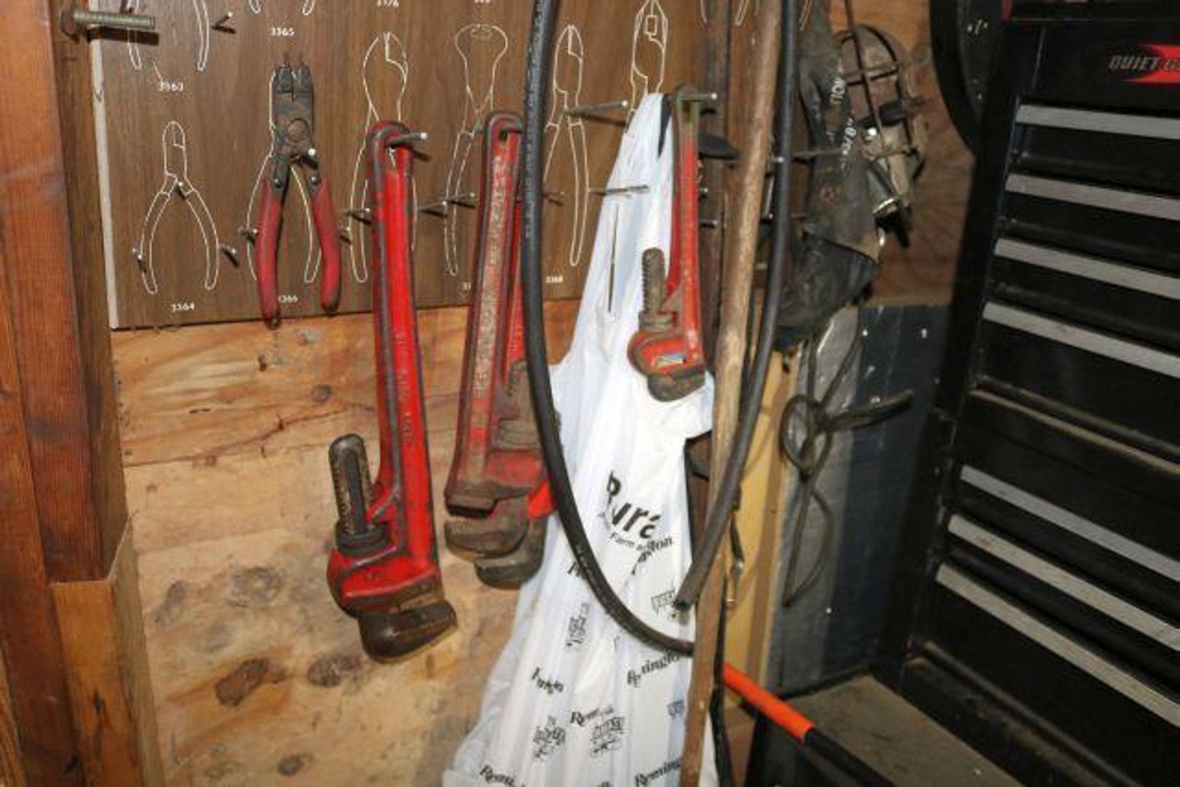 Image for HILTON FAMILY AUCTION