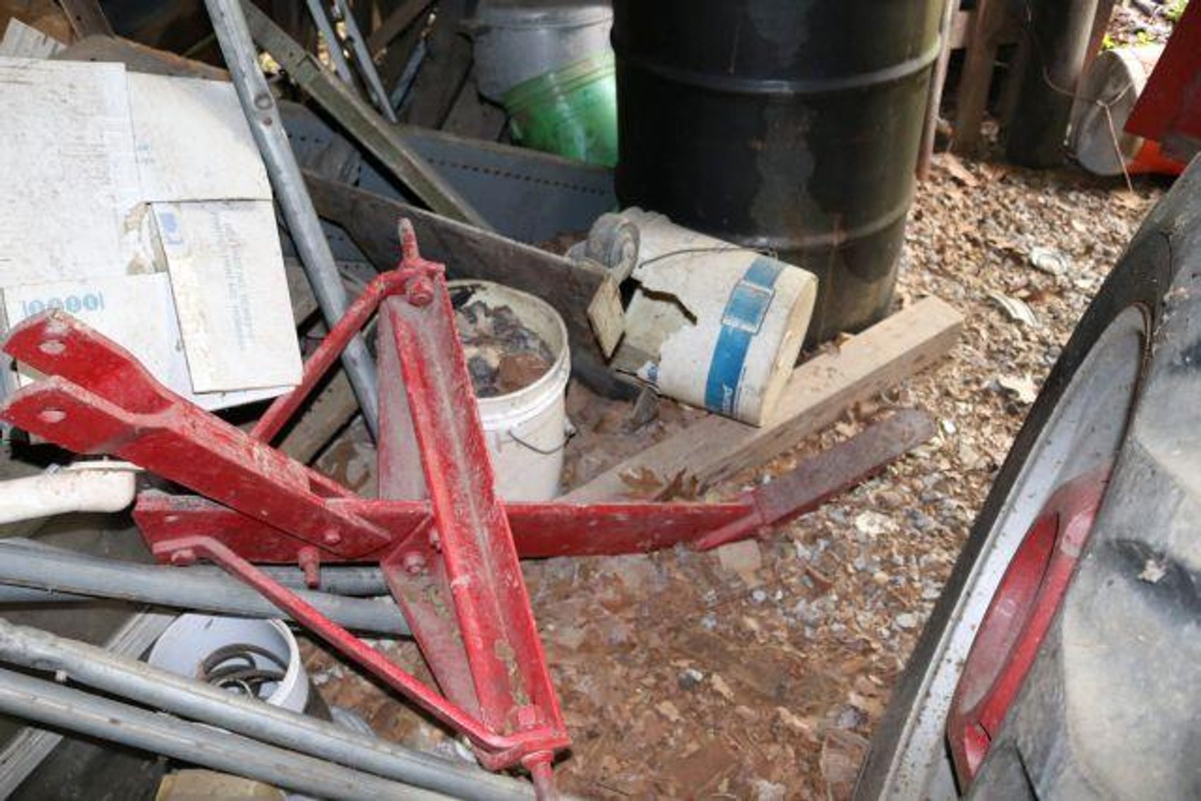 Image for HILTON FAMILY AUCTION